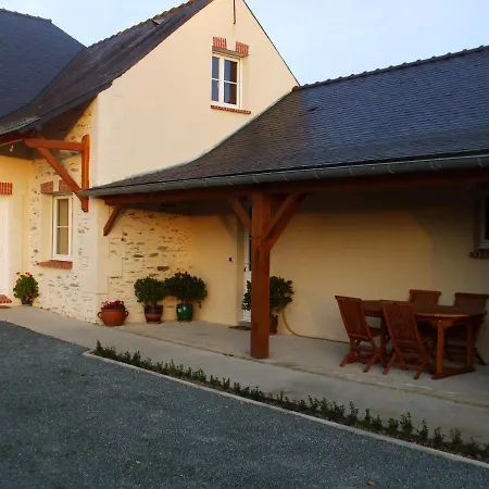 Le Logis De Clope Chien Bed & Breakfast